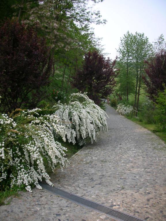 Cascina Nel Bosco Moncucco Torinese Exterior foto